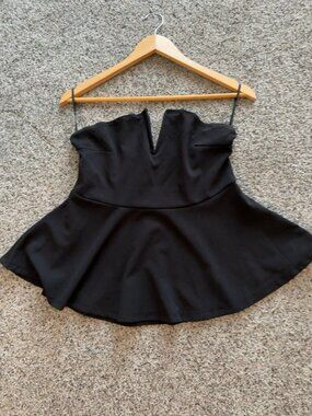 Black V-Wire Peplum Strapless Cami Top Size Medium